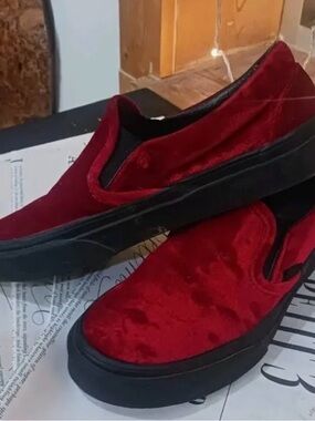 Vans Red Velvet Slip-on Men's Casual Shoes